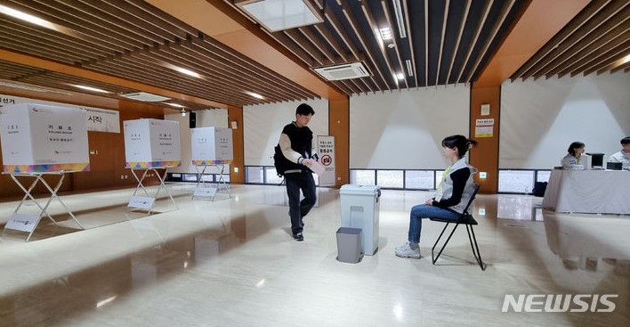 제22대 총선, <b>재외</b>국민 사전<b>투표</b>가 오늘부터 시작됩니다