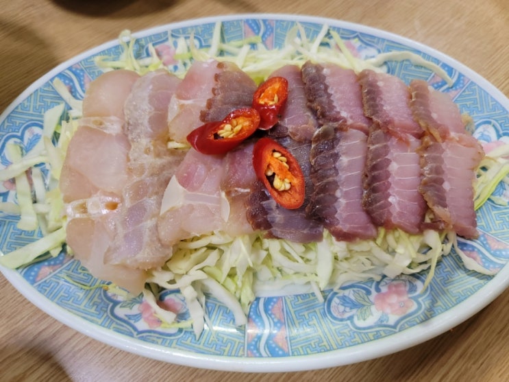 옛날5가로 알려진 홍어삼합 맛집여행, 서울맛집 충무로역맛집 홍탁과 보쌈(홍탁집)