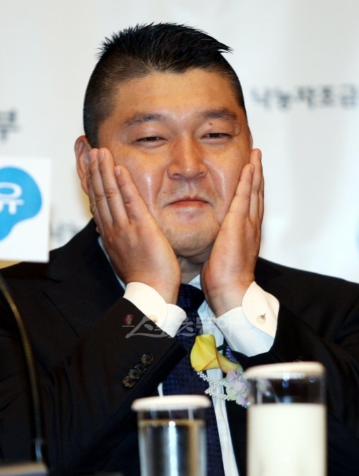 '53세' 강호동, <b>SM C&C</b> 이사 선임 "데뷔 30년 노하우+ <b>전현무</b>... 