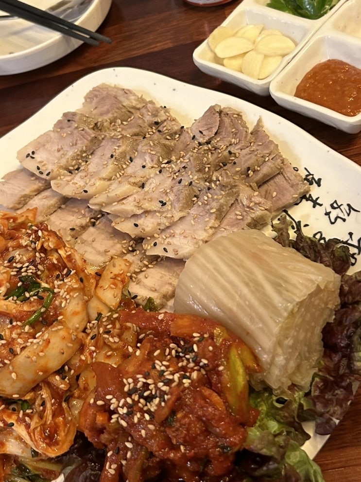  [창원] 상남동 술집 추천 실비 김치와 보쌈의 꿀 조합 보쌈 맛집  ’팔복상회’