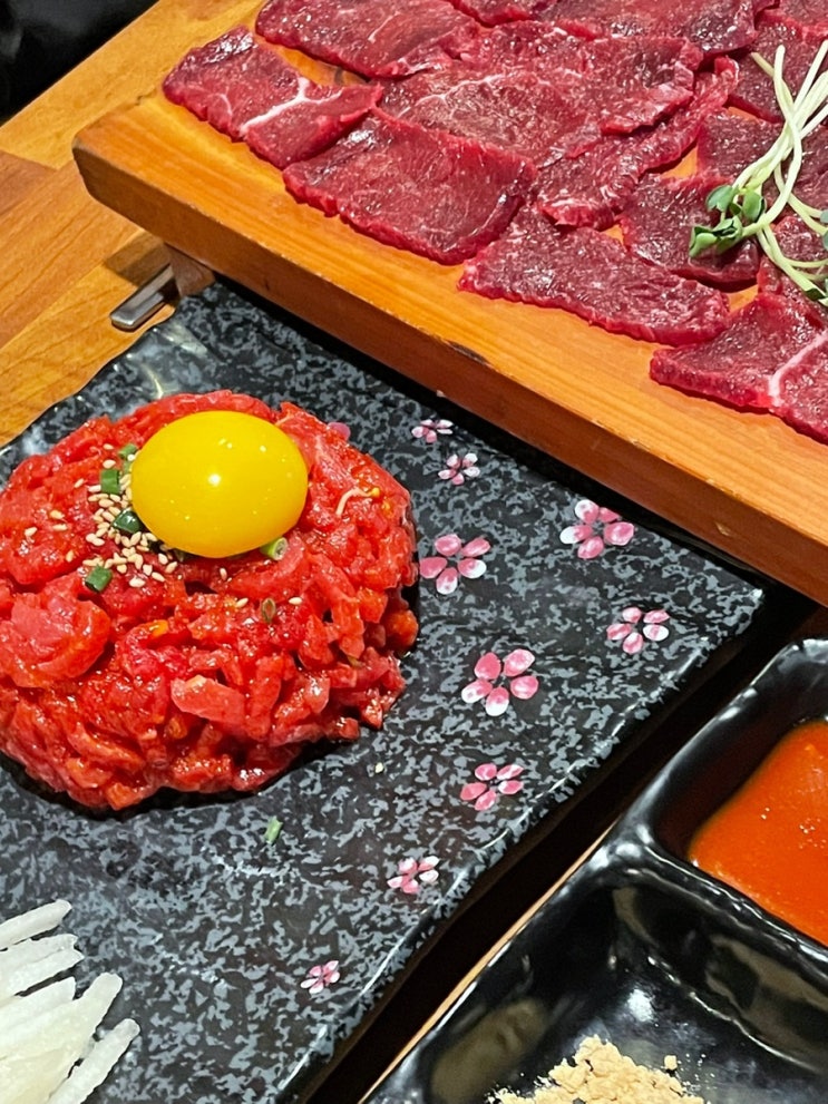  [익산맛집] 원광대 대학로 육회 육사시미 맛집, 육회본가 익산점