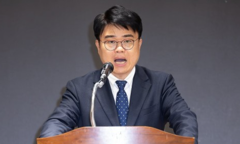 속앓이/의협,<b>대통령</b>이 <b>전공의</b>만나야/정부,의지재확인/아파도... 