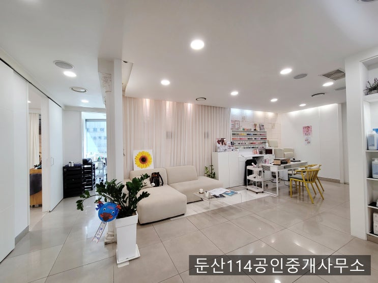  대전 둔산동 갤러리아백화점 인근 시설 완비된 중형상가임대 (매물번호 20240328)