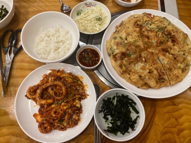  [강동,천호 맛집] 내돈내산 매콤한 낙지덮밥과 낙지해물파전이 맛있는 < 신소녀의 낙지세상> 솔직후기 (+주차정보,영업시간)