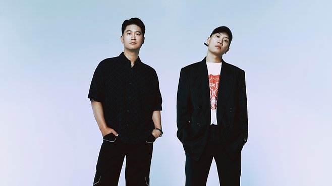 <b>다이나믹 듀오</b> 20주년, 궤도서 벗어나지 않은 각자 자전의 현명함