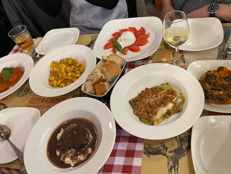 볼로냐 맛집 마조레 광장 Zerocinquantello Osteria (051 osteria) 이탈리아 로컬 식당