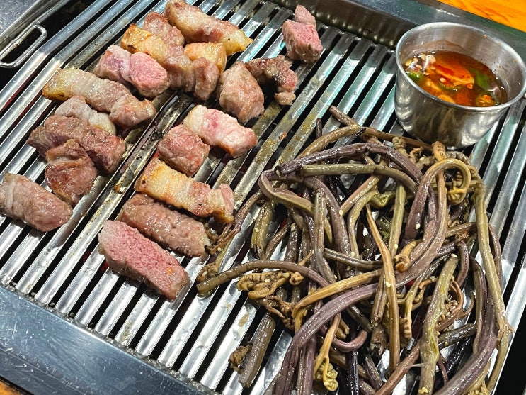  제주도 중문 맛집 [맛있수다] 쫀쫀 비계살의 흑돼지 오겹구이