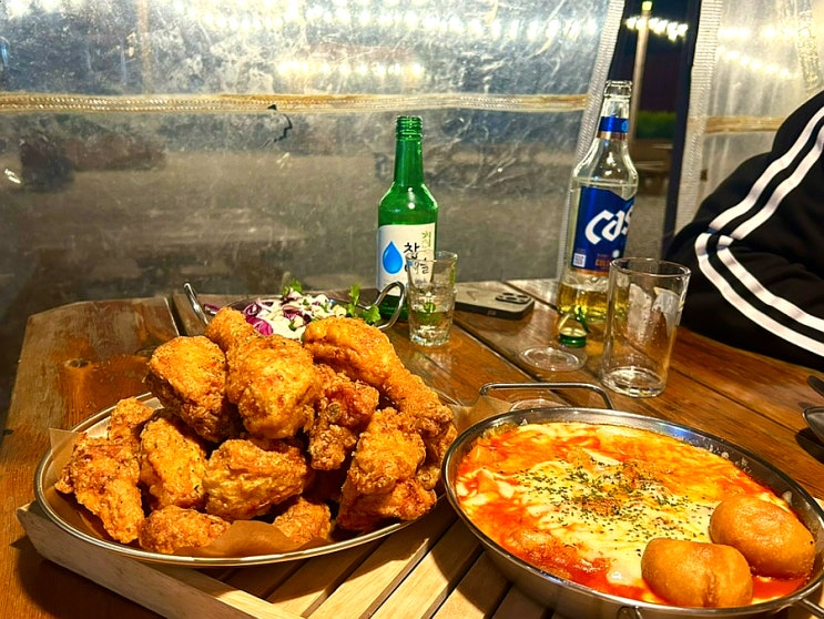  [대구 가볼만한곳] 여행 온 듯한 분위기 있는 야외 방갈로에서 치킨을 즐길 수 있는 대구 논공 맛집 추천, 치맥킹 달성군청점