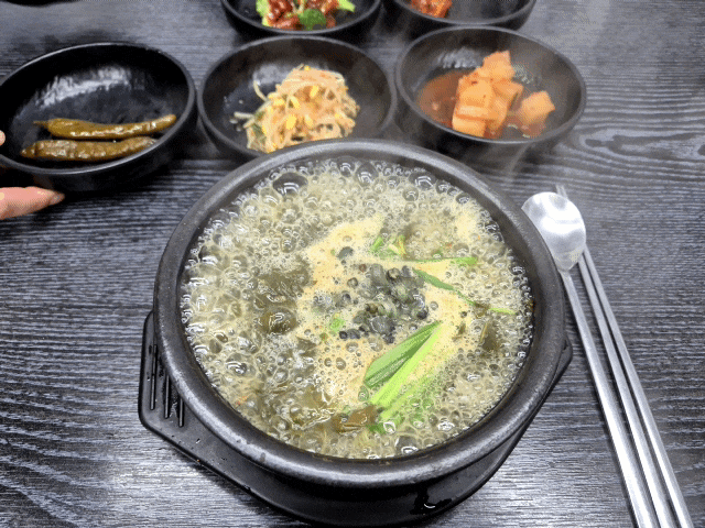  서산 현지인맛집 괴산다슬기식당-해미읍성에서 먹어본 건강한 국밥 올갱이국 찐맛집