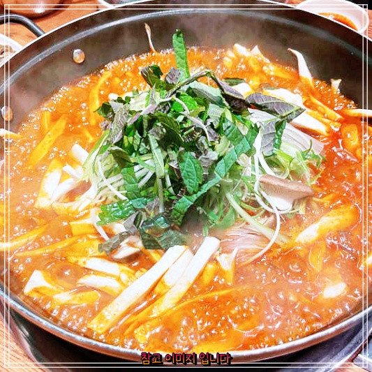  생방송투데이에서 소개한 일산 백석 지미당 본점 맛집 '매운등갈비찜''메밀전 가마솥곤드레나물밥 ' 추천!
