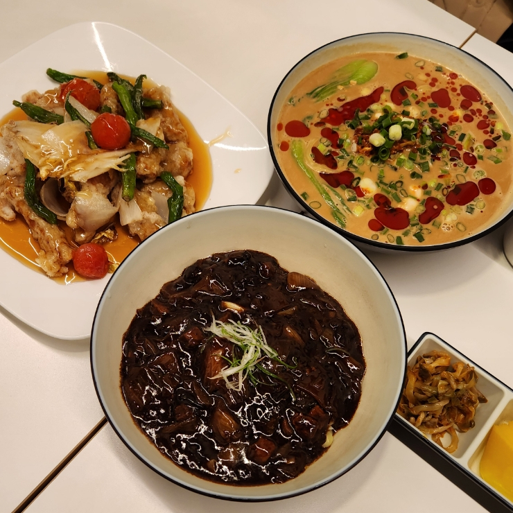  매콤한 탄탄면과 자장면  l 교대역 맛집 미슌