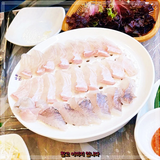  부산 청사포 도희네 조개구이 토밥좋아 이대호 대호투어 코너의 인기 모듬회과 전복구이 가리비구이 맛집 소개! 토요일은밥이좋아
