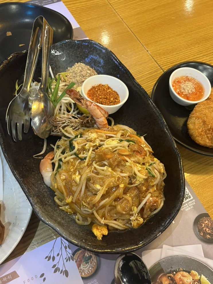  합정역 아시안 맛집ㅣ 생어거스틴 합정점