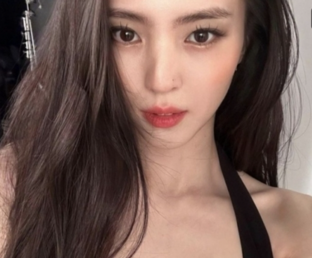 <b>한소희</b> 억울함 토로 인스타로 혜리 2차 저격 얼굴값 꼴갑 ? <b>류준열</b>
