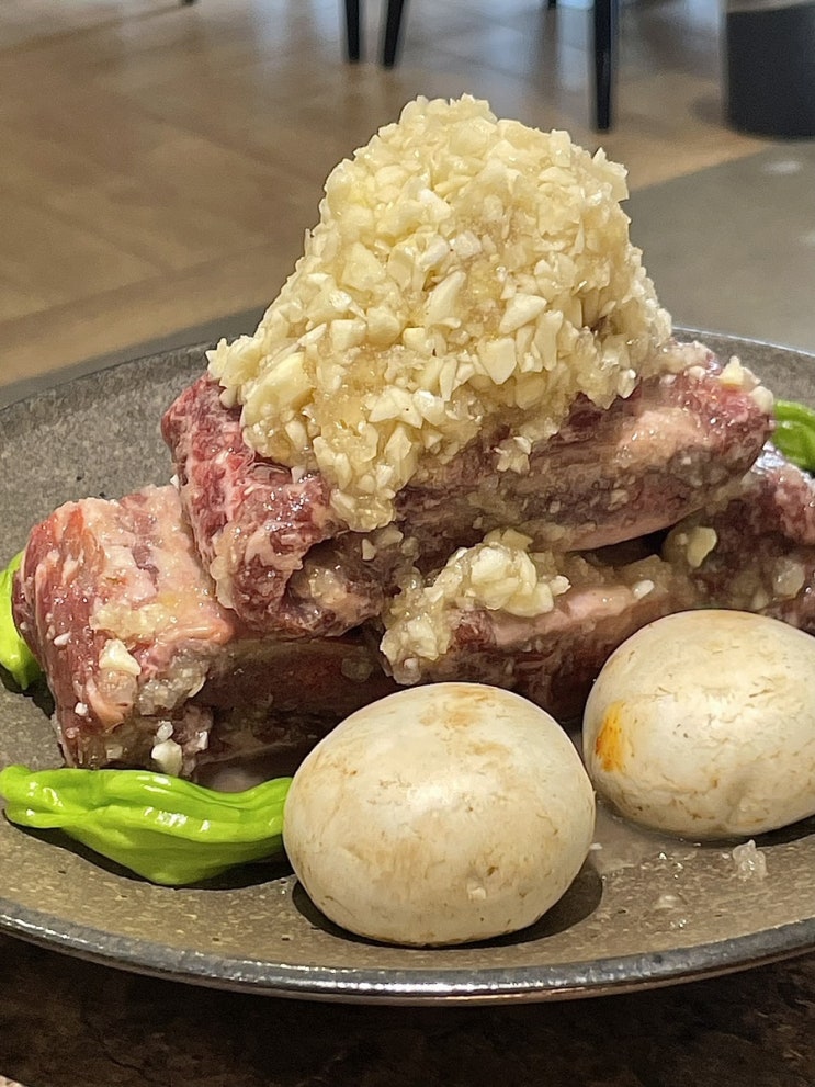  가로수길 맛집 호보식당 마늘갈비와 꿀살이 맛있는 신사역 고기집