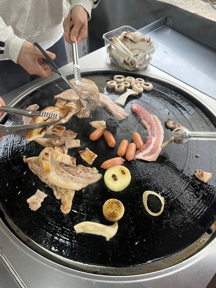  김포 문수산펜션, 솥뚜껑 바베큐가 가능한 단체 숙소