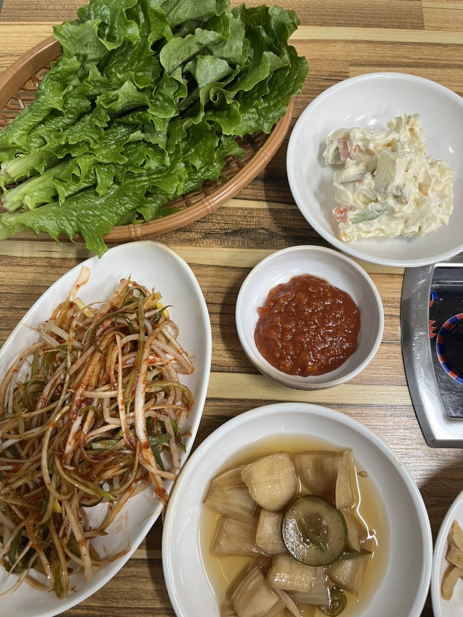 돌판삼겹살과부대찌개 사진 3