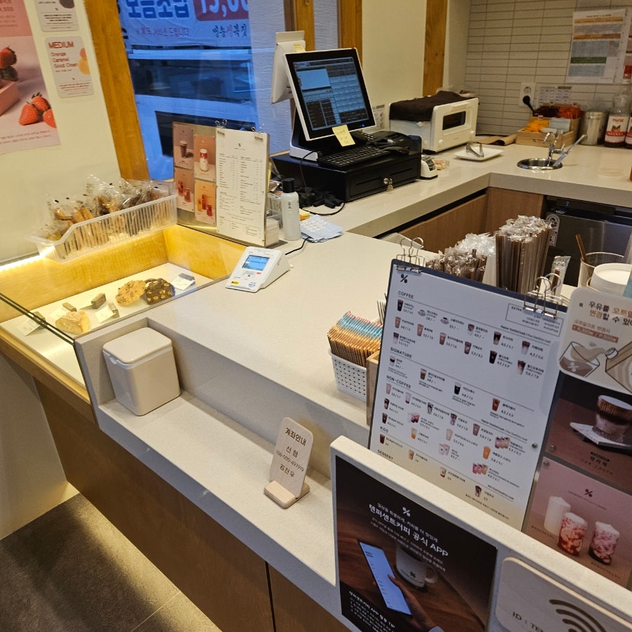 텐퍼센트커피 광주시청점 사진 2