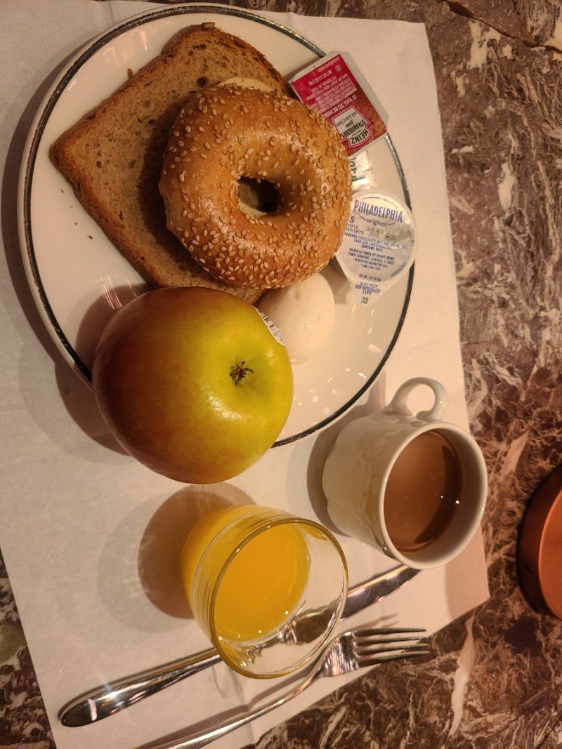 영국문화원 IELTS 와 함께하는 이성모의 프리미어리그 가이드 29] 엘튼 존의 클럽, 왓포드 홈구장과 7장의 사진 : 네이버 블로그, image size:800x1067