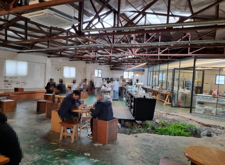 평택 진위 커피 맛집 커피냅로스터스 HQ 양조장 Coffee Nap Roasters 커피숍 베이커리 카페 로스터리 카페 진위면 봉남리 창고형 감성카페 평택 대표 감성 까페 핫플 평택 진위 커피 맛집 커피냅로스터스 HQ 양조장 Coffee Nap Roasters 커피숍 베이커리 카페 로스터리 카페 진위면 봉남리 창고형 감성카페 평택 대표 감성 까페 핫플