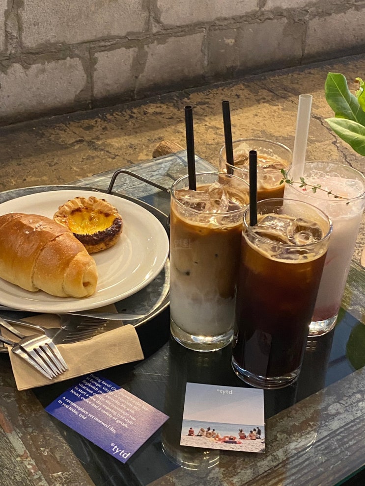  홍대 카페 < TYTD > 애견 동반 가능한 베이커리 맛집