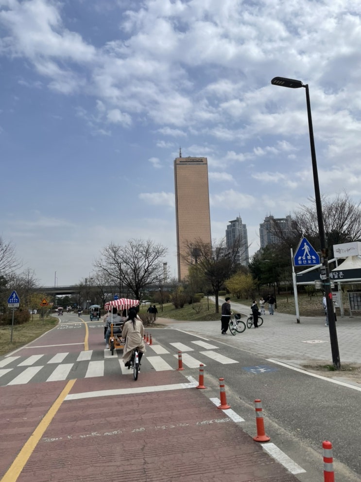  한강 여의도 자전거 (3.30 벚꽃은 아직)