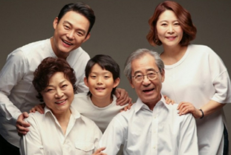 <b>남일우</b> <b>김용림</b> 신랑 별세 근황 가족
