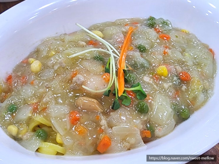  인천 차이나타운 맛집 럭키차이나 짬뽕과 하얀짜장 후기 짜장면 랩소디 중국집
