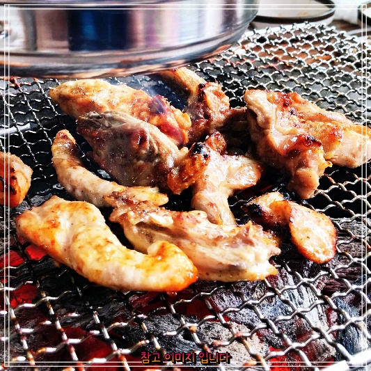  산청 거림계곡 지리산 거림가든 숯불닭갈비과 도토리묵 닭백숙 맛집 특집! 식객 허영만 백반기행 가수 츄 편 토종닭 숯불구이 전문점