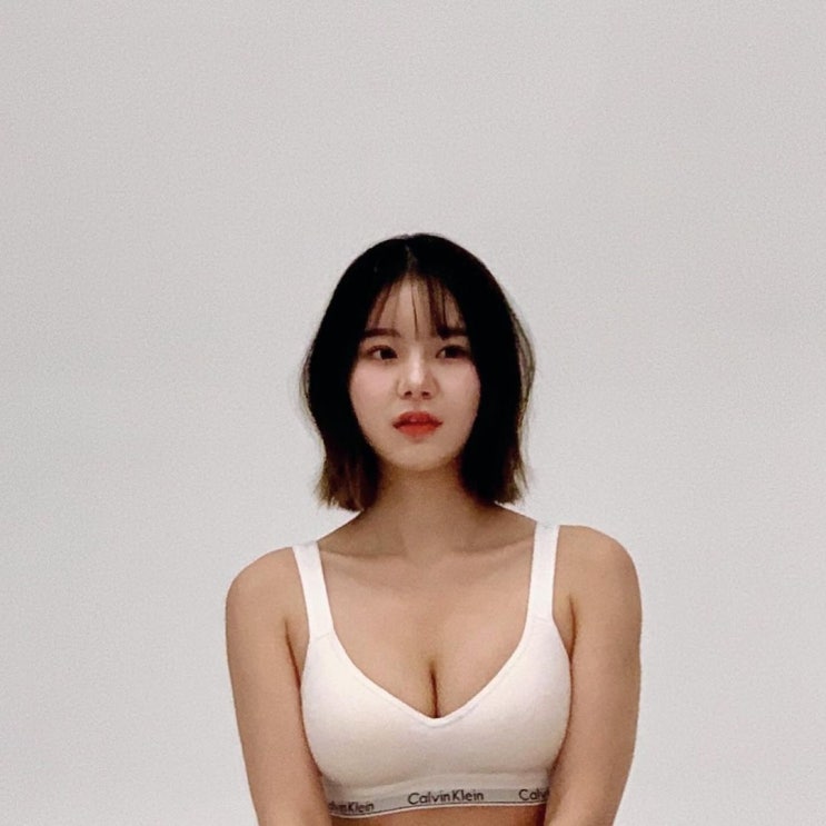 '개그계 몸매 1티어' 맹승지, 아찔한 속옷 화보...볼륨감에 '깜짝' '개그계 몸매 1티어' 맹승지, 아찔한 속옷 화보...볼륨감에 '깜짝'