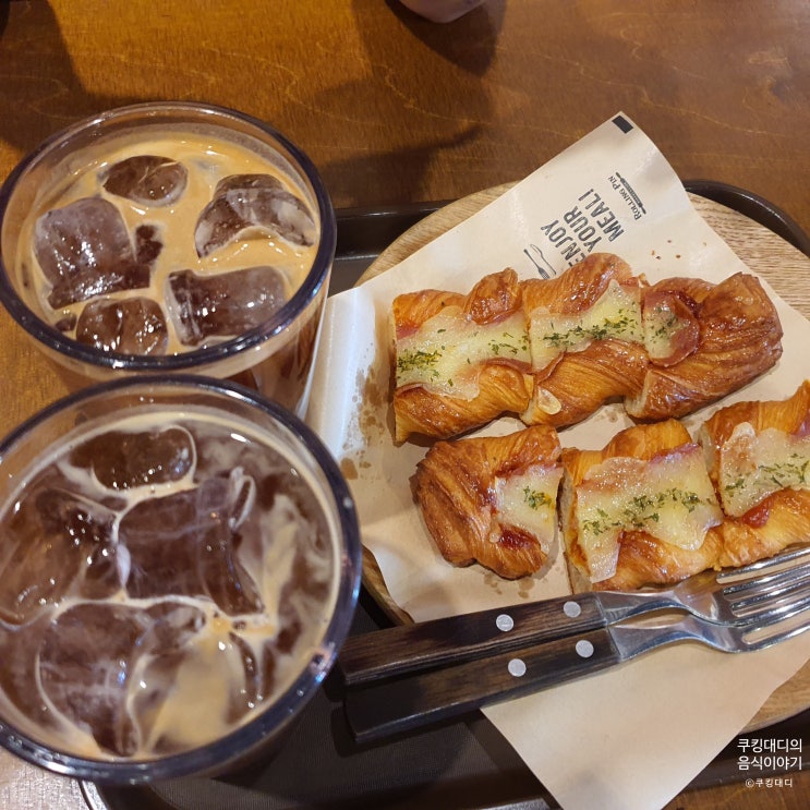  구리 베이커리 카페 롤링핀 구리점 커피 빵 맛집 장자호수공원 근처 가볼만한곳