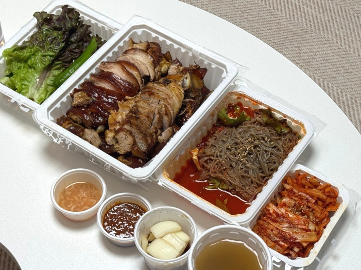  대구혁신도시맛집 더 족발 넓은 룸식당