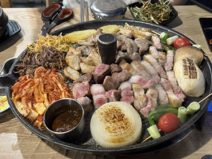  [제주도서귀포맛집]제주도 서귀포 흑돼지 신화월드맛집 “제주돈돗 신화월드점”서귀포 솥뚜껑 흑돼지 맛집