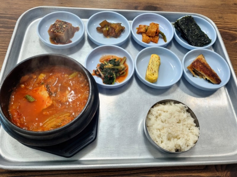 서산 로컬맛집 먹자골 장미식당