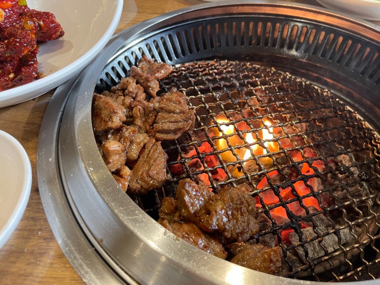  송도갈비 인덕원점 돼지갈비와 양념게장 먹어본 이야기