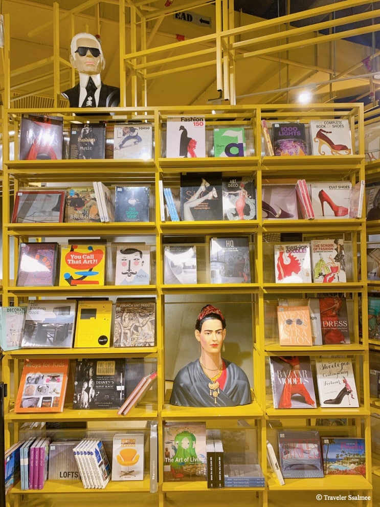  쿠알라룸푸르 여행 실내 갈만한 곳 추천 라라포트 서점 북엑세스(BookXcess)