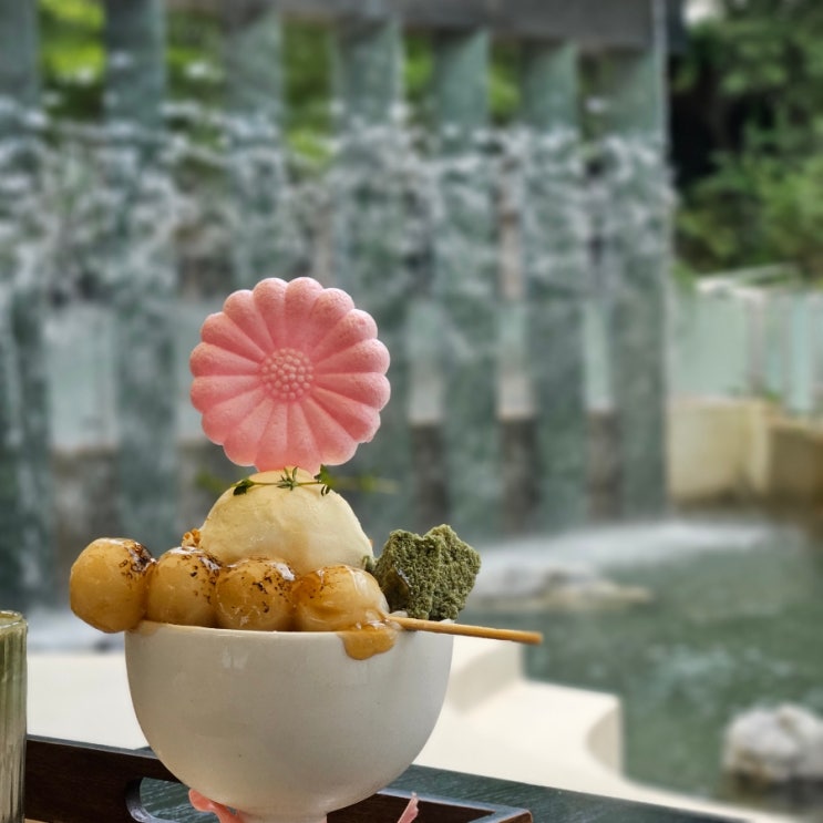  부산 금정구 주차편한 대형카페 디저트가 맛있는 무목
