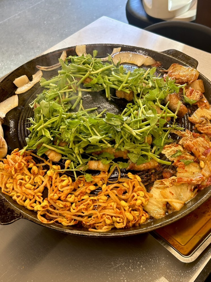  세종대 어린이대공원역 맛집 상구네 솥뚜껑 삼겹살 화양점