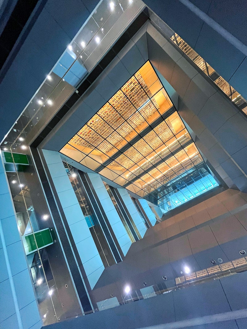 발트3국 배낭여행 - 라트비아국립도서관, 리가중앙시장, 그 다음은 우크라이나? : 네이버 블로그