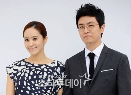 아나운서 출신 <b>박지윤</b>, 남편 <b>최동석</b> 상대로 상간녀 <b>소송</b> 진행... 