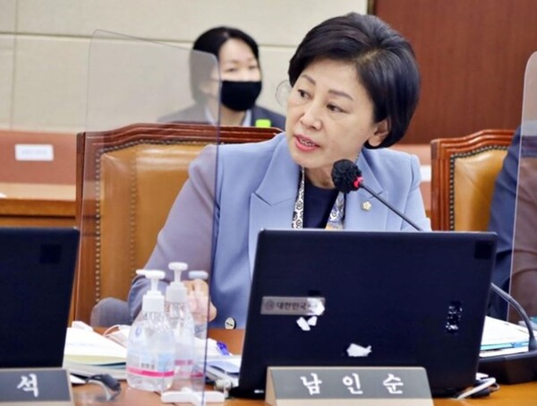 <b>남인순 의원</b>, 전국 1위 장수마을은 '고흥군'
