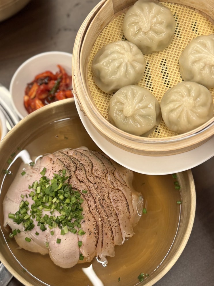  흐를류 제주돼지곰탕 맑은데 깊은 남천동 맛집