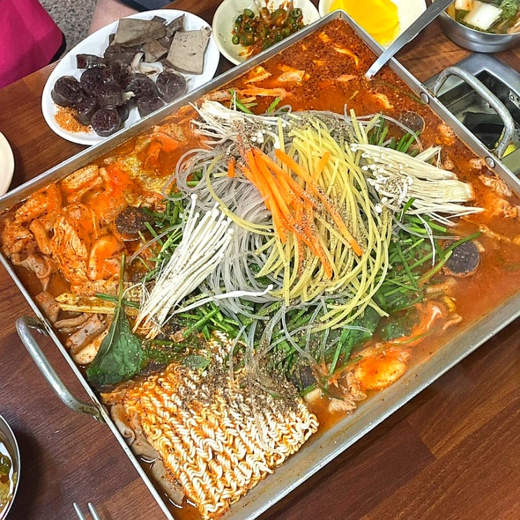  수원 지동순대타운 순대곱창볶음 맛집 고향집에 다녀왔어요
