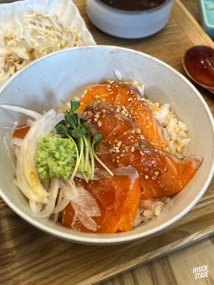  미슐랭 빕구르망 선정된 신사 맛집 미나미 도산공원점