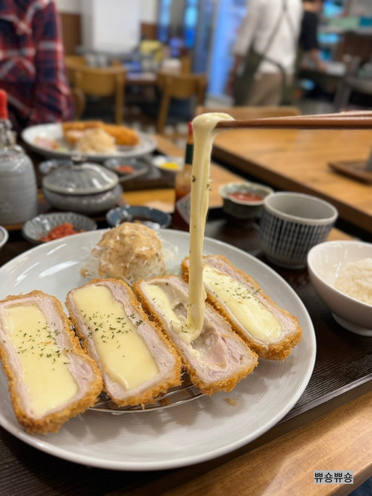  광진구청 맛집 구의역 돈까스 300시간 교차숙성한 제일돈카츠