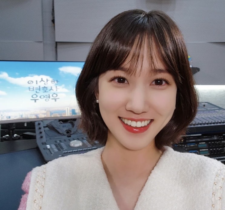  압구정 미용실 추천 긴 얼굴형 커버를 위한 여자 헤어스타일