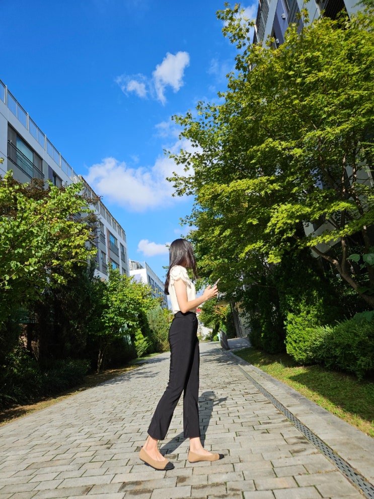  [동대문스타일 부츠컷 슬림일자 스판 밴딩팬츠] 편안한 착용감과 스타일이 좋은 여자슬랙스