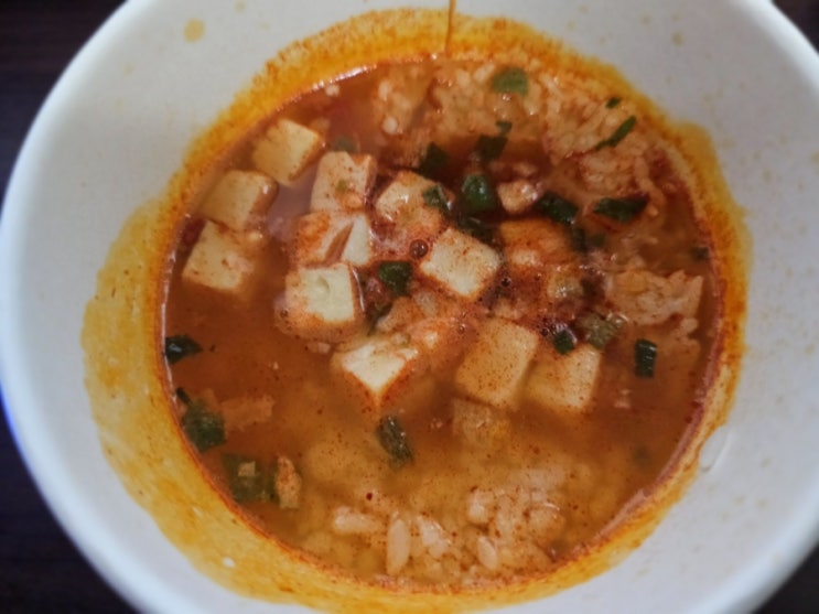  가장맛있는 컵반 - 순두부찌개국밥 햇밥컵반