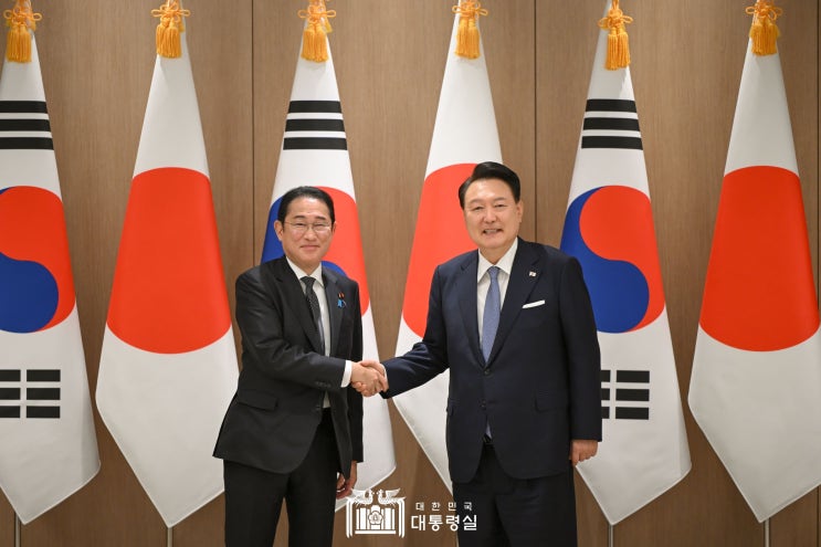윤석열 <b>대통령</b>의 <b>필리핀</b>, 싱가포르, 라오스 순방: 아세안 <b>정상</b>회... 