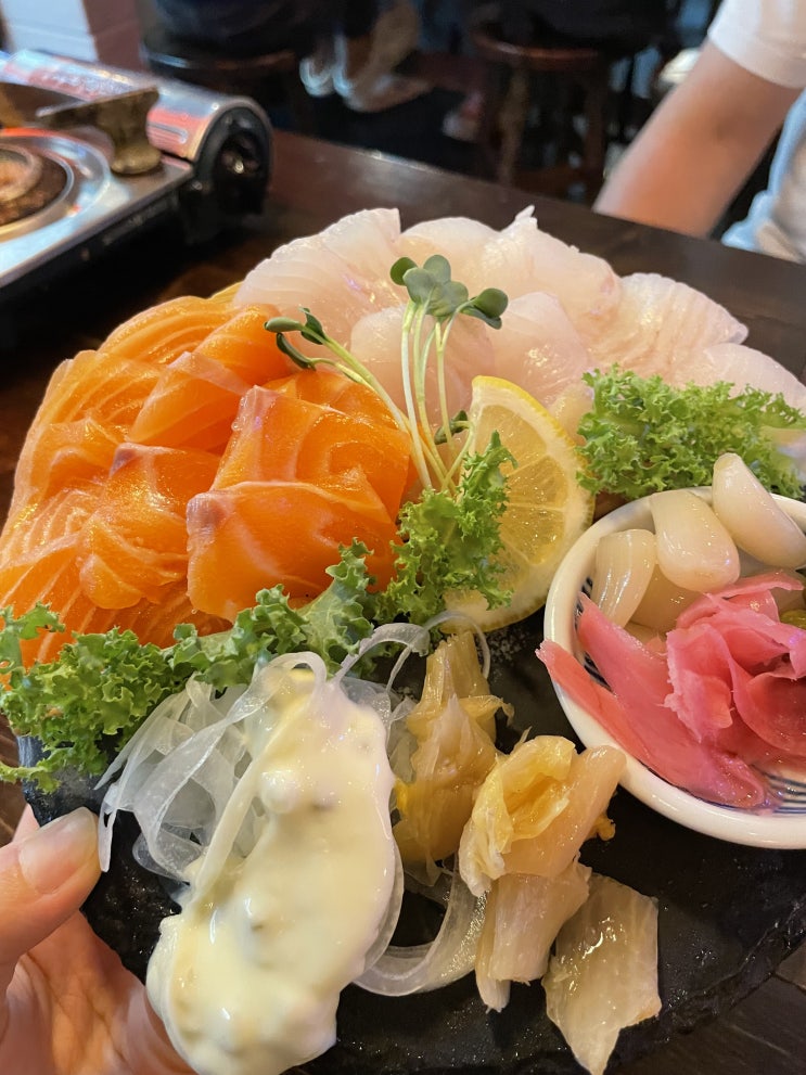  [서면 압구정수산시장] 부산 서면역 분위기 좋은 이자카야 연어맛집 서면 술집새벽 5시까지 영업